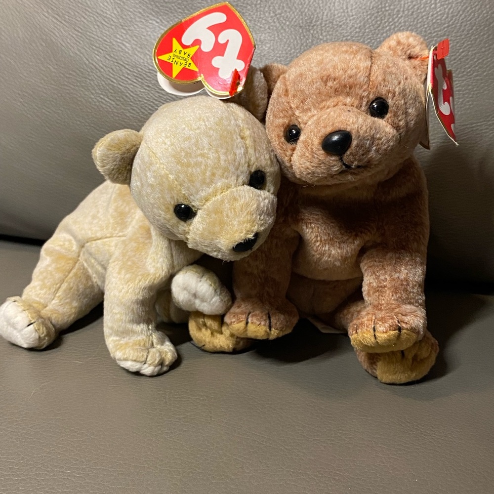 ⭐️Sale! TY Beanie Babies Almond and Pecan Bear Couple! 2 loving adorable bears